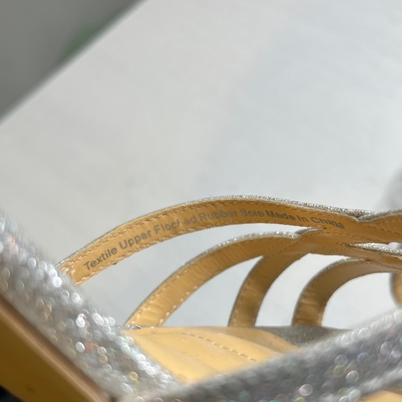 American Glamour/Badgley Mischka Silver Heels Sparkly Open Toe Sandal - Picture 7 of 11